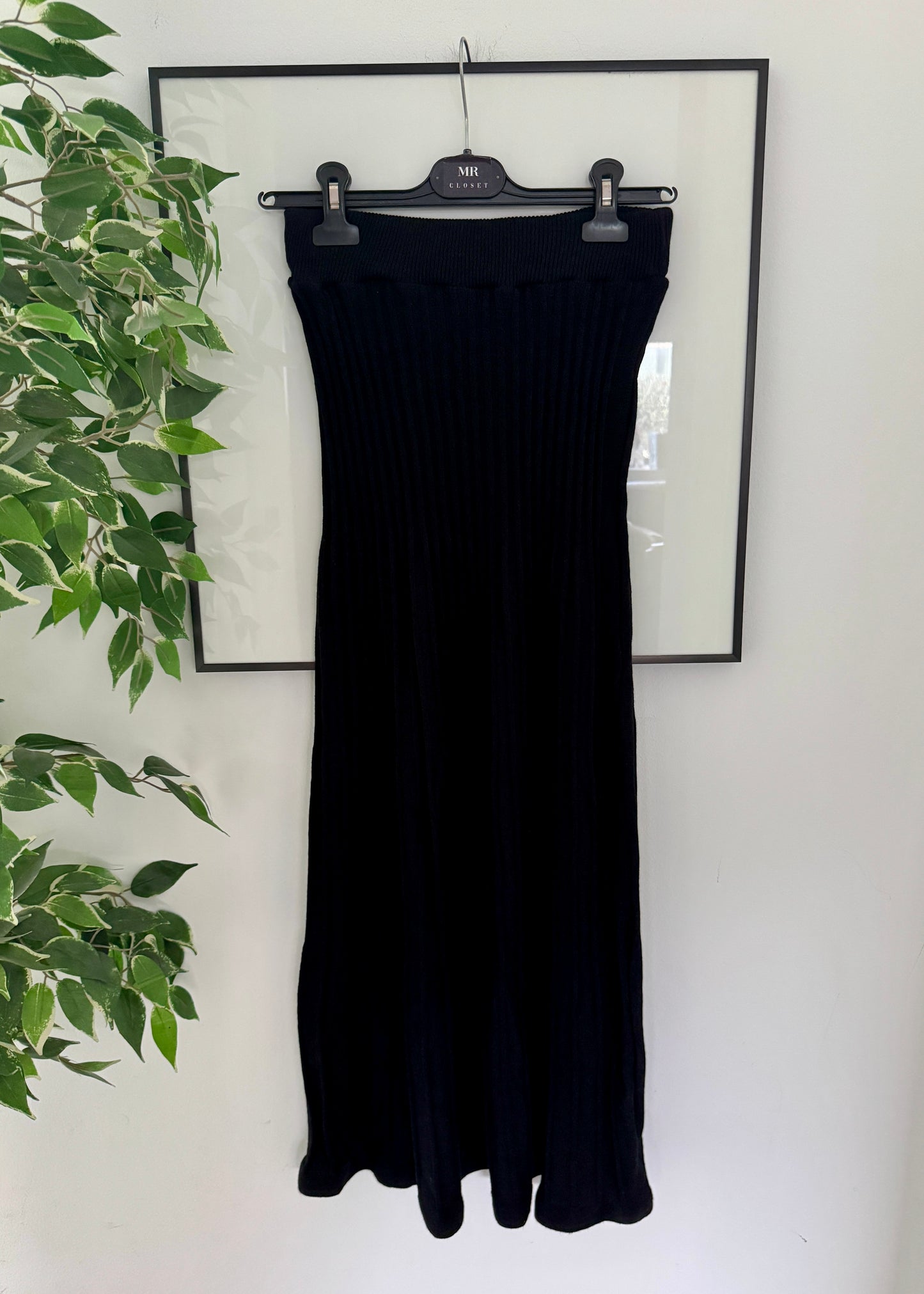 FALDA PUNTO PLISADA NEGRA