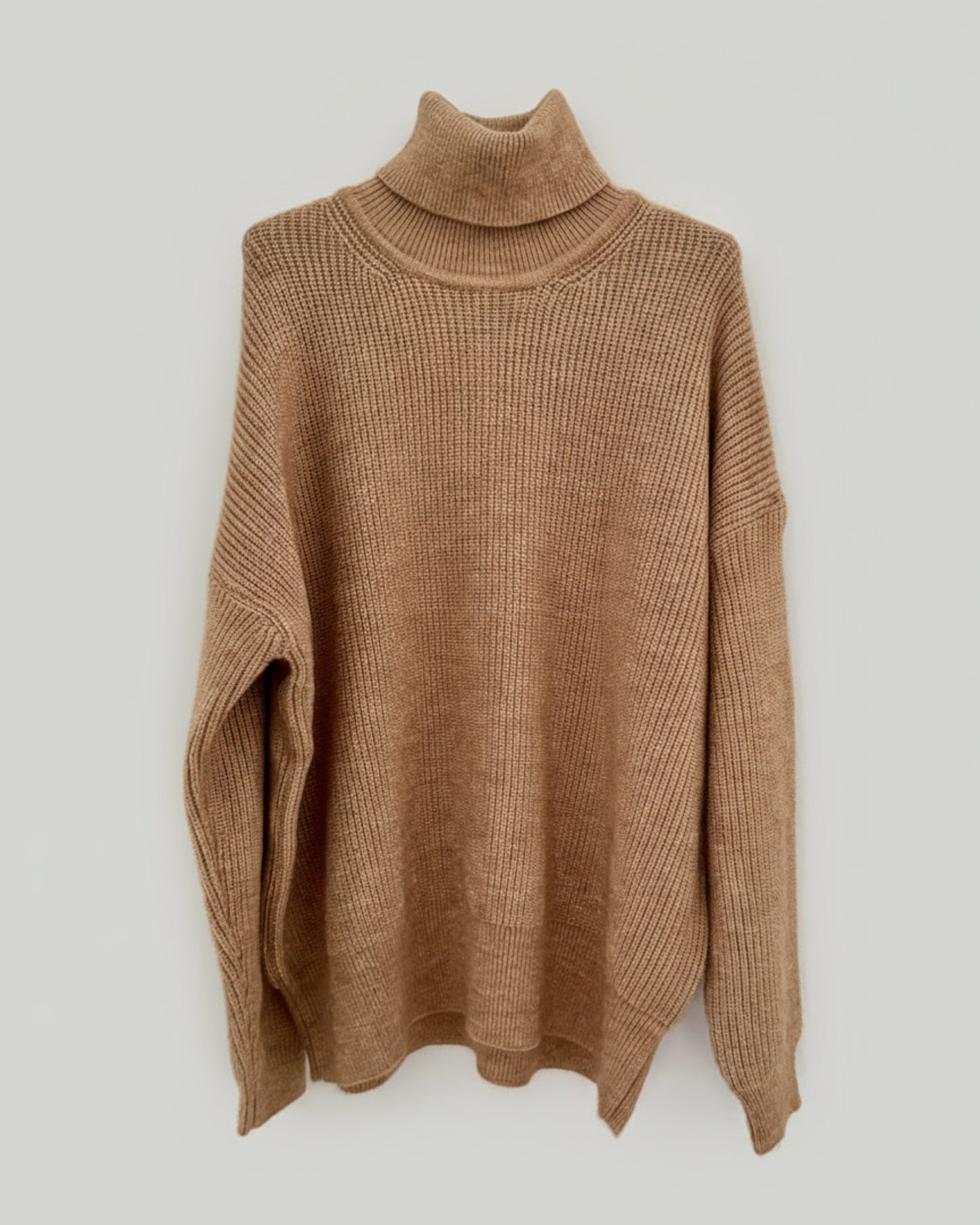 JERSEY OVERSIZE CUELLO SUBIDO CAMEL