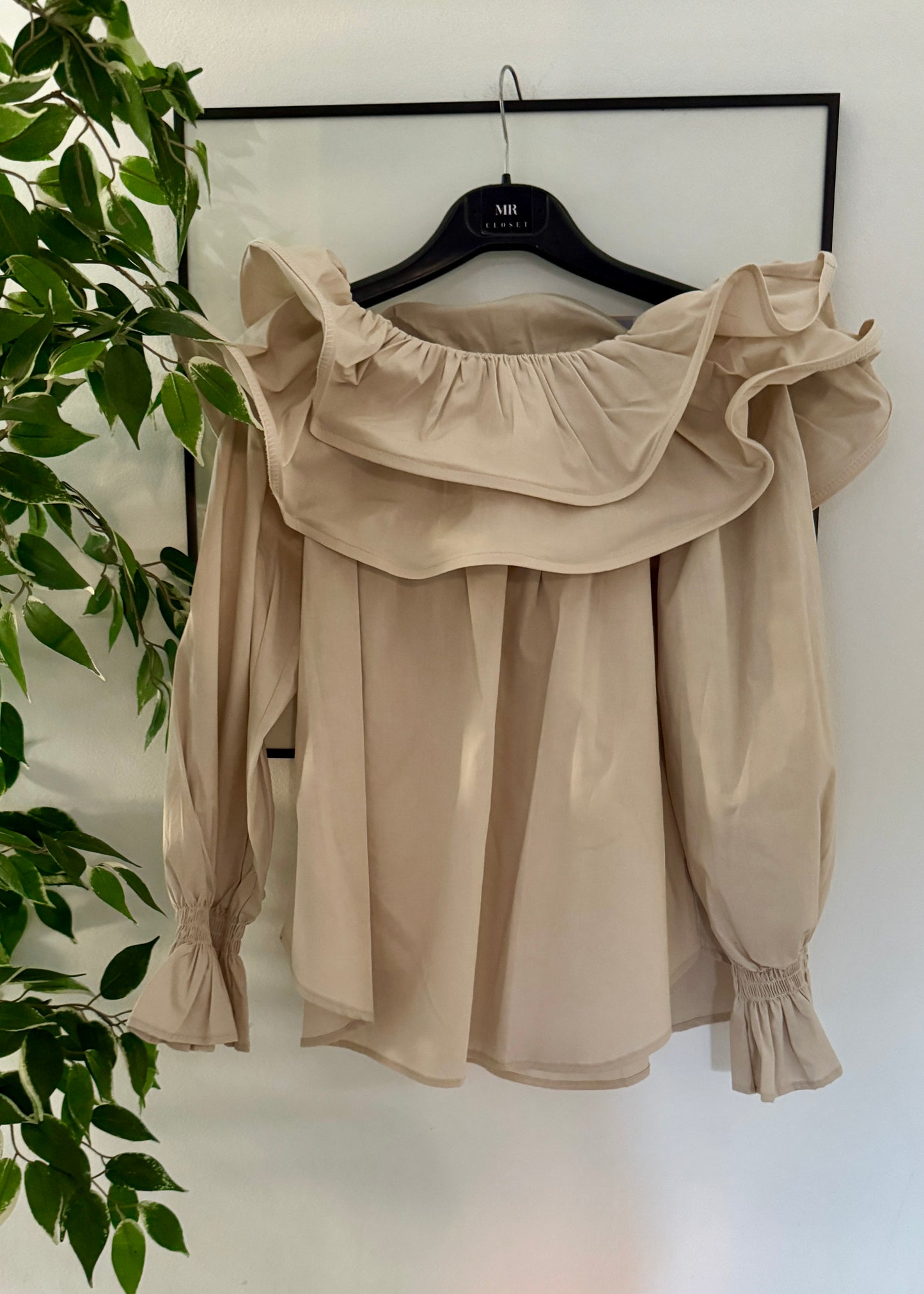 BLUSA VOLANTES BEIGE