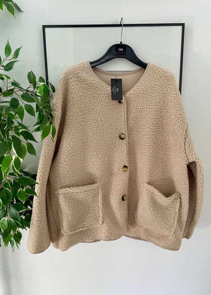 CHAQUETA BORREGUITO BEIGE