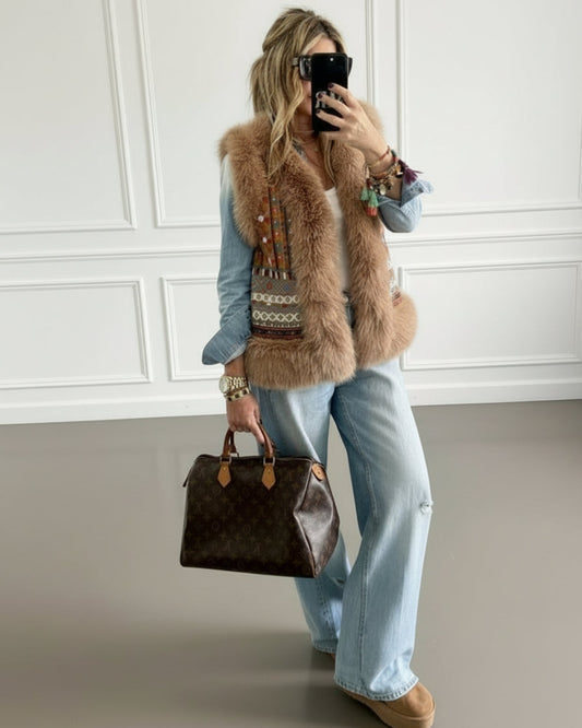 CHALECO BORDADOS COMBINADO EFECTO PELO