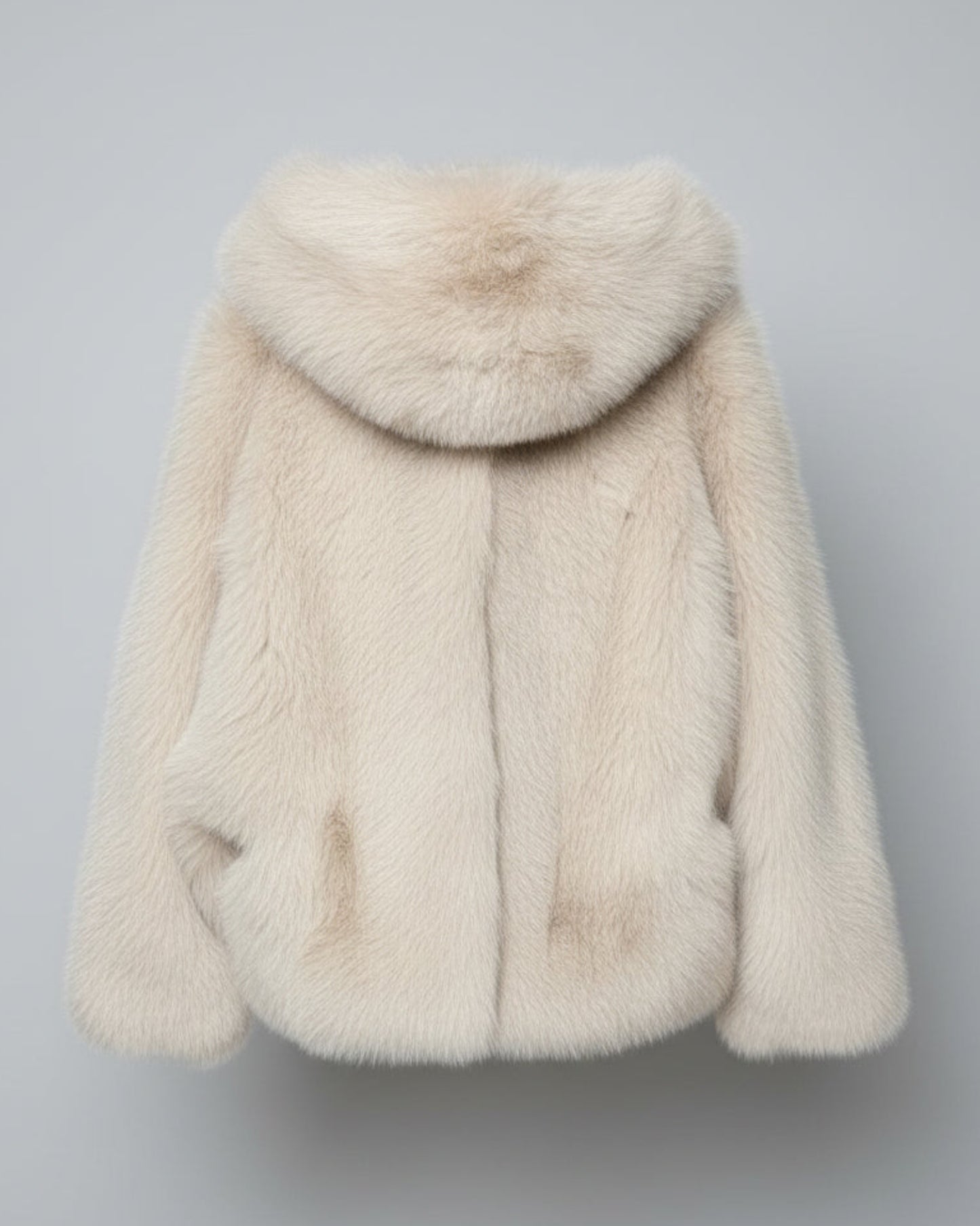 ABRIGO CORTO CAPUCHA EFECTO PELO BEIGE
