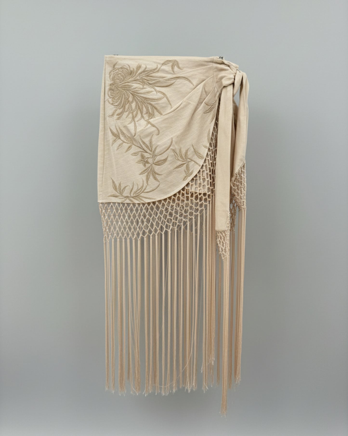 FALDA PANTALON BORDADA FLECOS