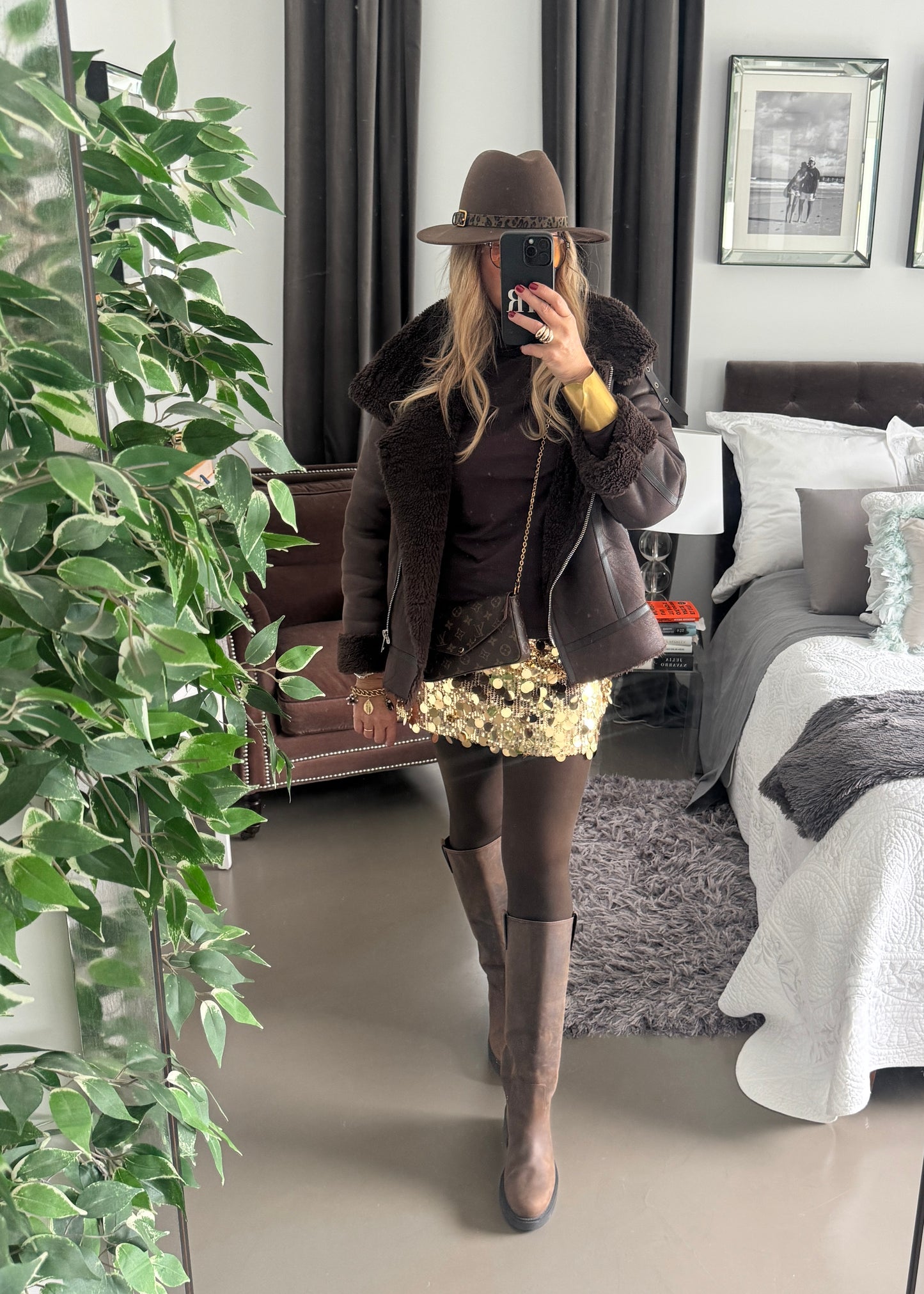 FALDA MINI LENTEJUELAS DORADA