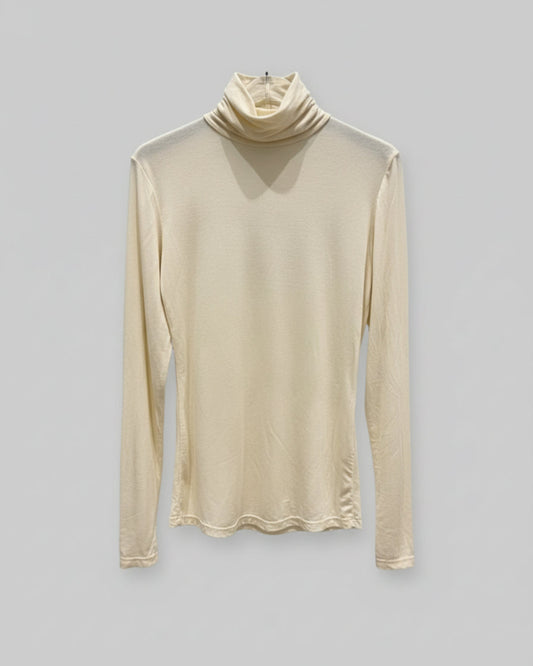 CAMISETA CUELLO SUBIDO BEIGE