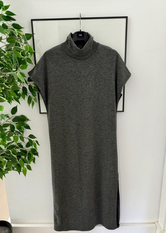 VESTIDO MIDI CUELLO SUBIDO GRIS CLARO