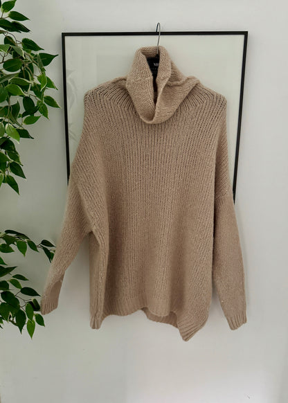 JERSEY OVERSIZE CUELLO SUBIDO TAUPE