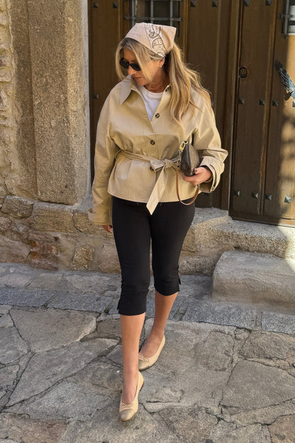 TRENCH CORTA CINTURON BEIGE