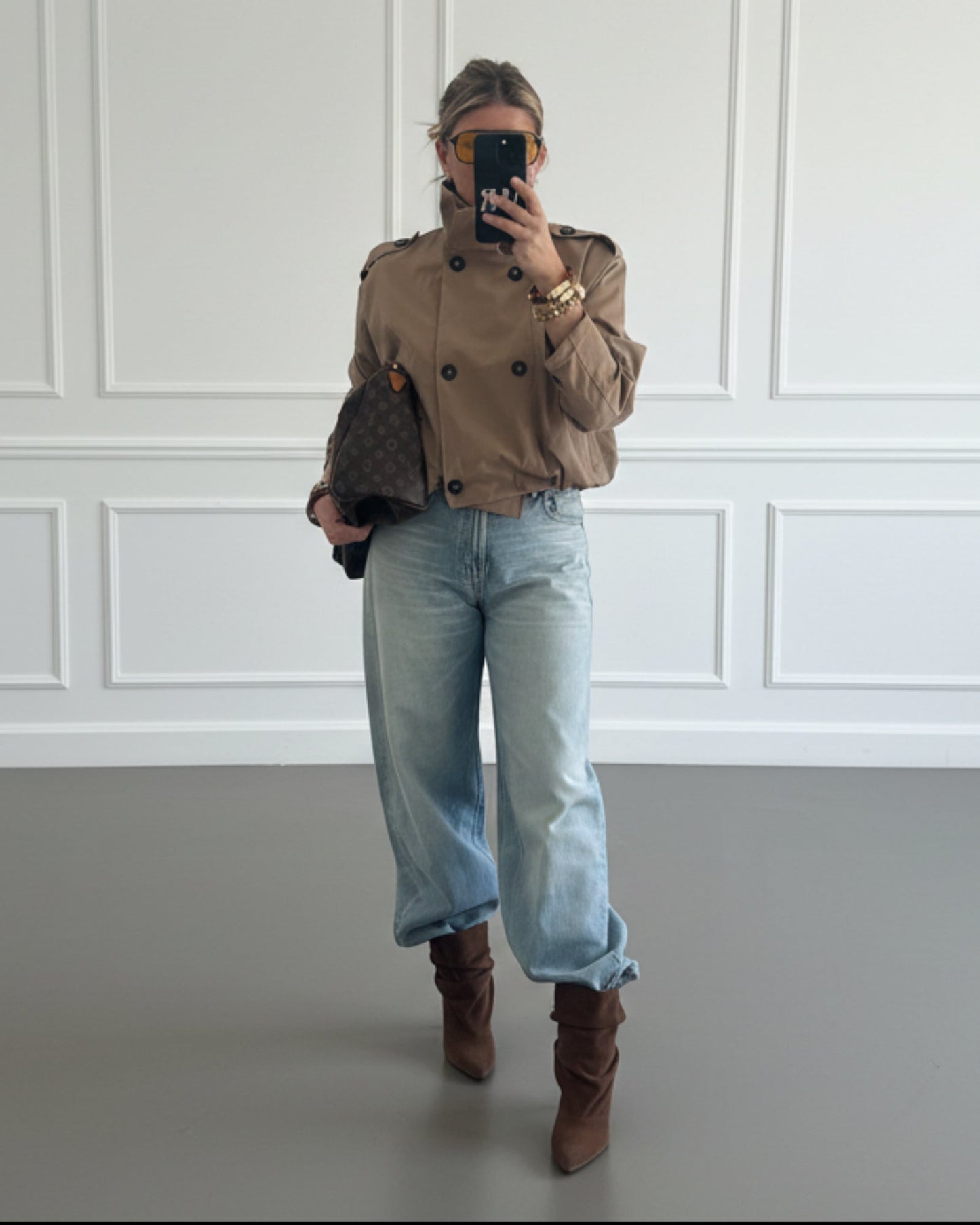 TRENCH CROPPED CRUZADO GLOBO