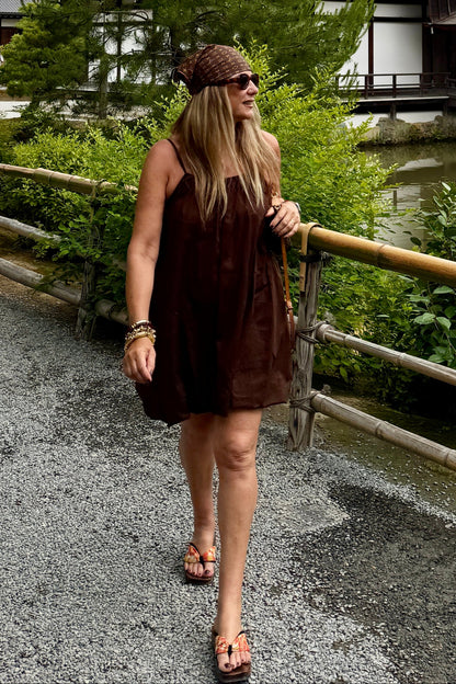 VESTIDO GLOBO TIRANTES MARRON