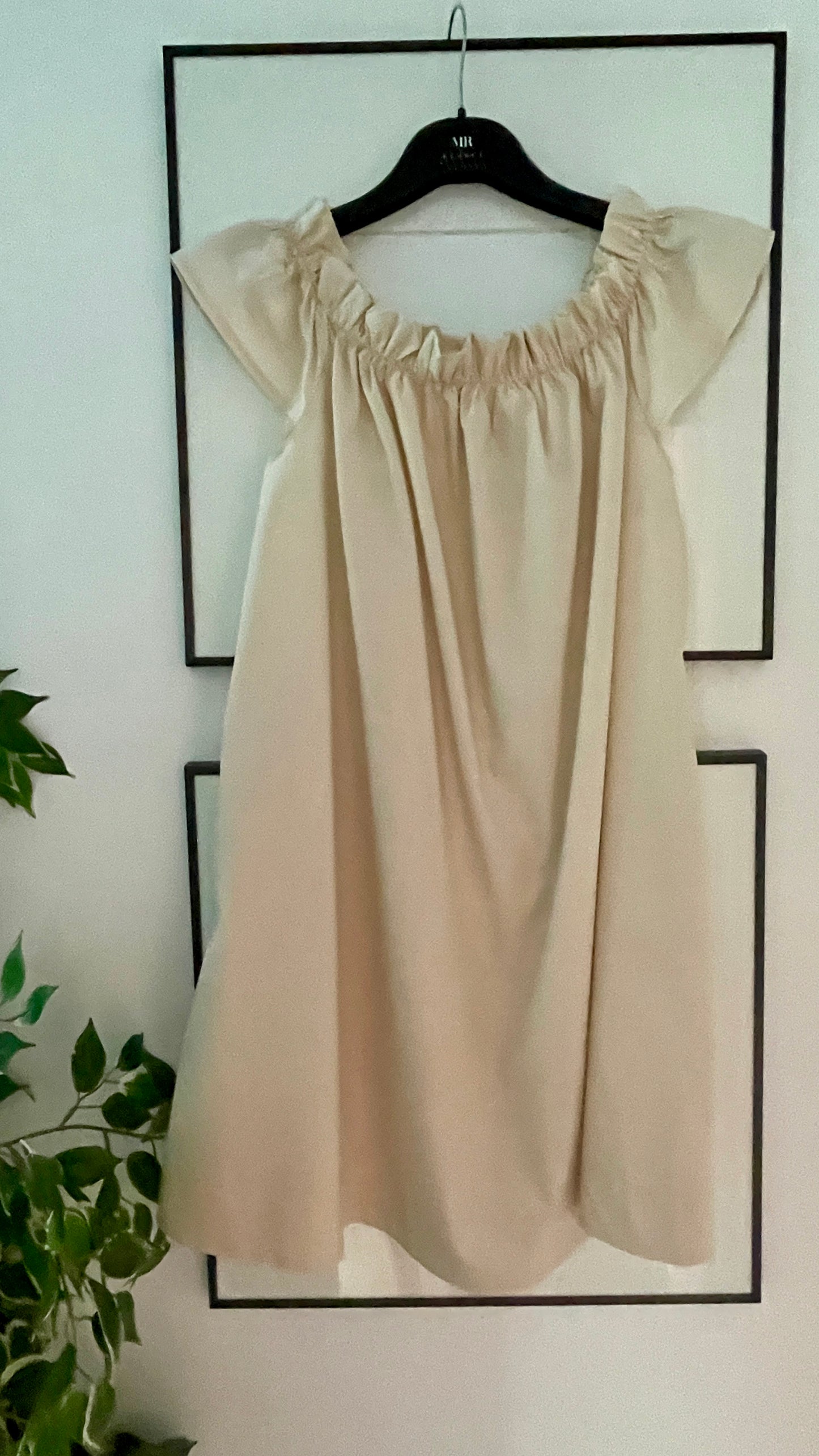 Vestido Midi Vuelo Beige